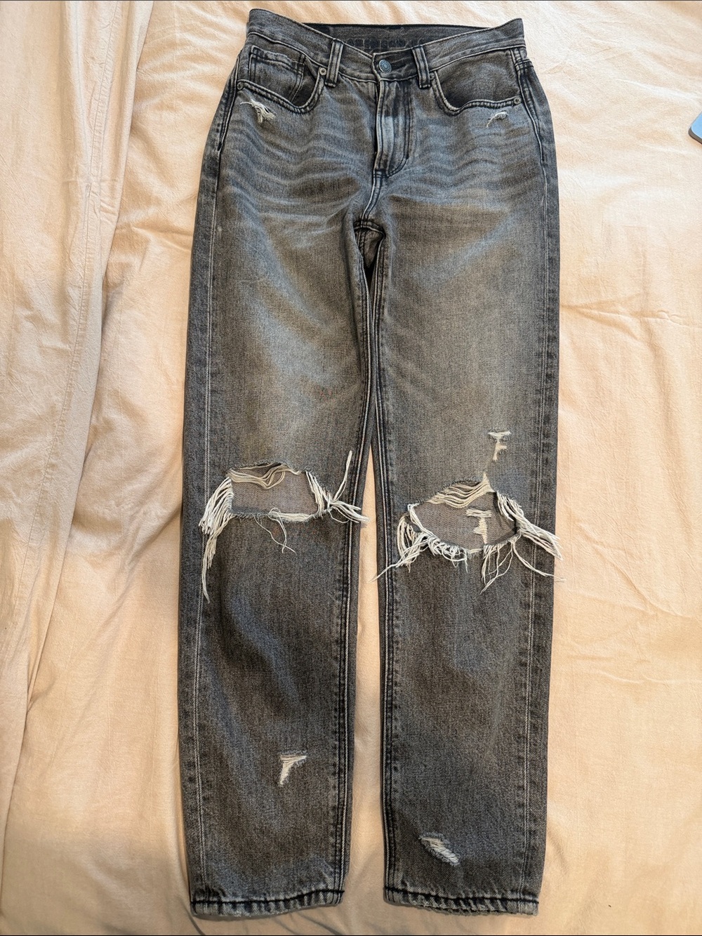 American Eagle Outfitters Gray Distressed Boyfriend Jeans